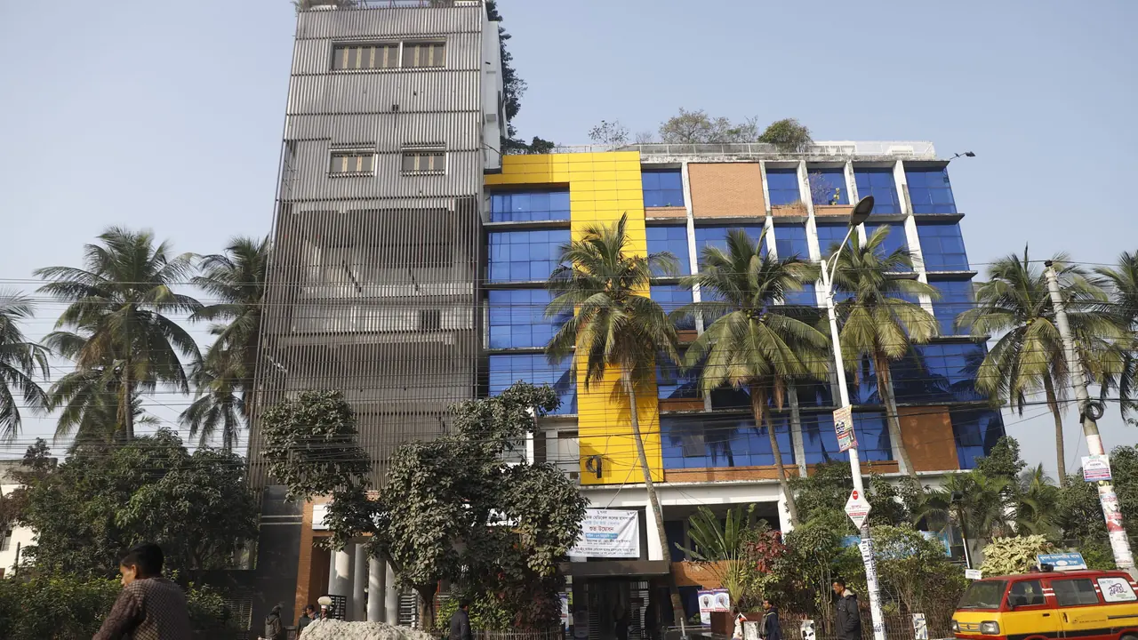 Ad-din Akij Medical College campus building in Khulna